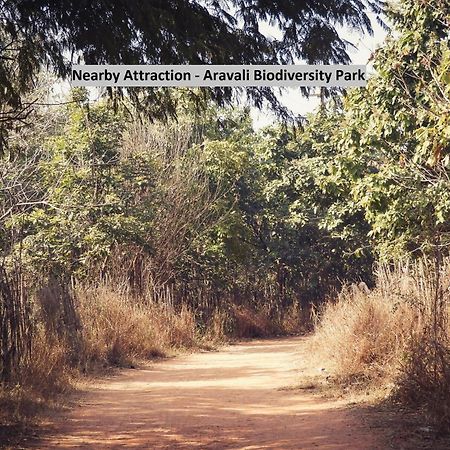 Oyo Dlf Cyber City Near Aravali Biodiversity Park Gurgaon Exterior foto
